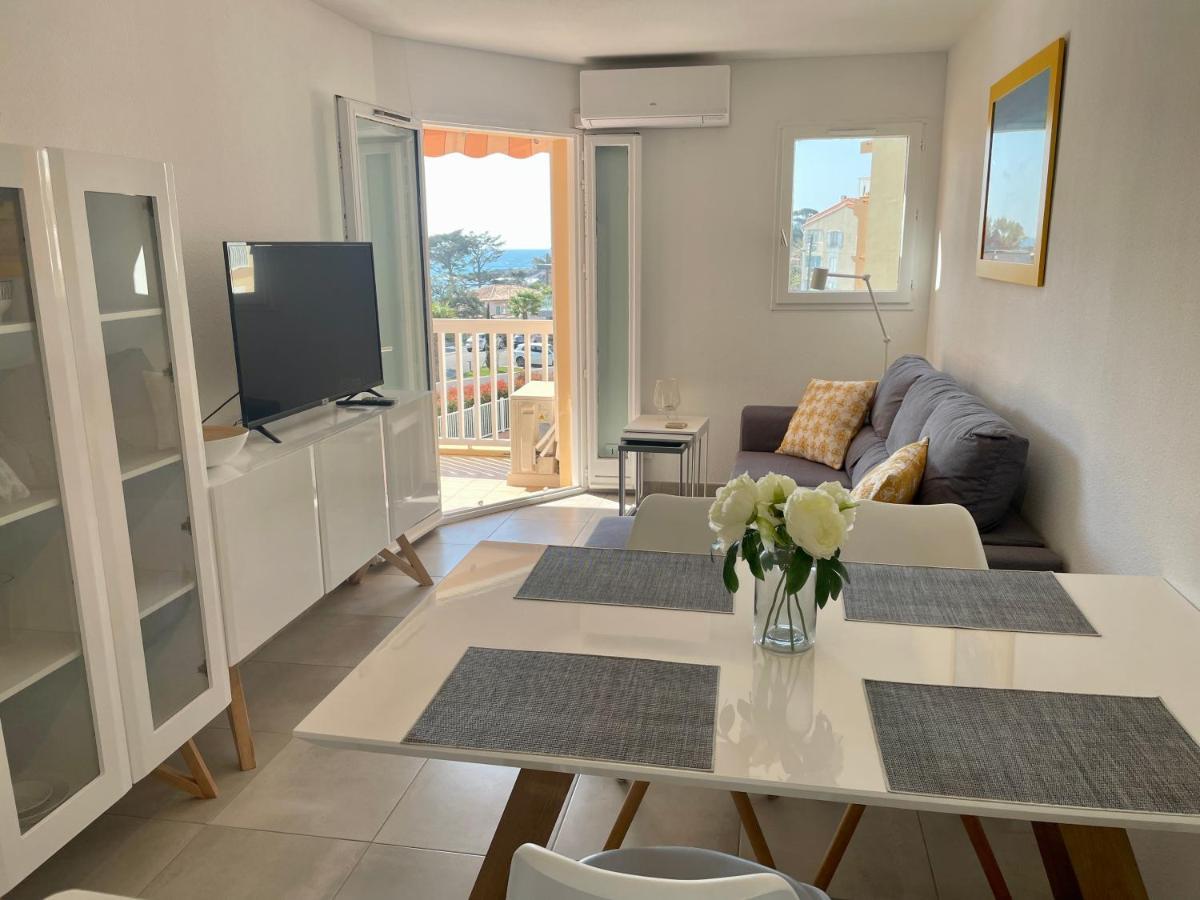 Apartment Newly Renovated Aircond-Wifi-Pool-Sea View-150M To Beaches- Saint Aygulf Exterior foto